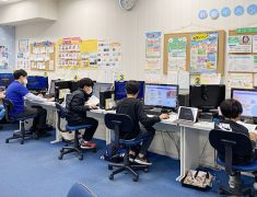 【小学生・中学生必見！】タイピング・パソコン・プログラミングが同時に学べる！錦糸町教室