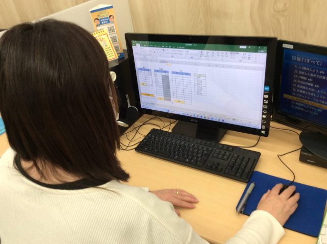 「Excelできます」だけじゃ通用しない時代。ショートカット駆使、AI活用、業務効率化まで——本当に使えるPCスキルを門真で身につける【Word・Excel・タイピング対応】
