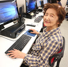 受講生 ‐ 塚田 淳子さん(97)